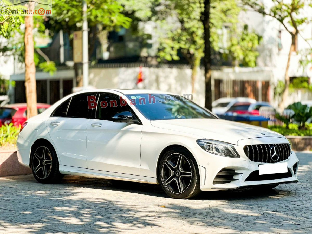 Bán ô tô Mercedes Benz C class C300 AMG - 2019 - xe cũ