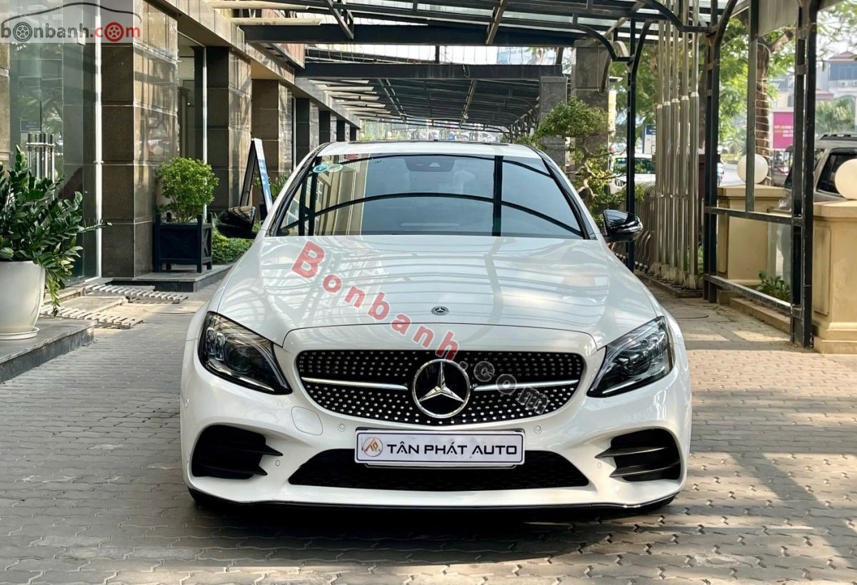 Bán ô tô Mercedes Benz C class C300 AMG - 2019 - xe cũ