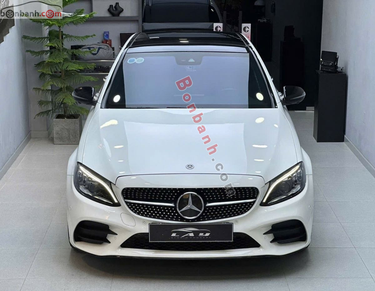 Bán ô tô Mercedes Benz C class C300 AMG - 2019 - xe cũ