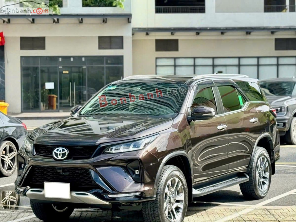 Bán ô tô Toyota Fortuner 2.4G 4x2 AT Legender - 2021 - xe cũ