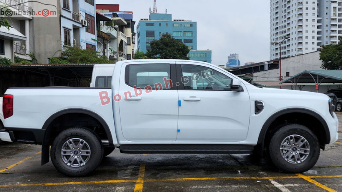 Bán ô tô Ford Ranger XLS 2.0L 4x2 AT - 2025 - xe mới