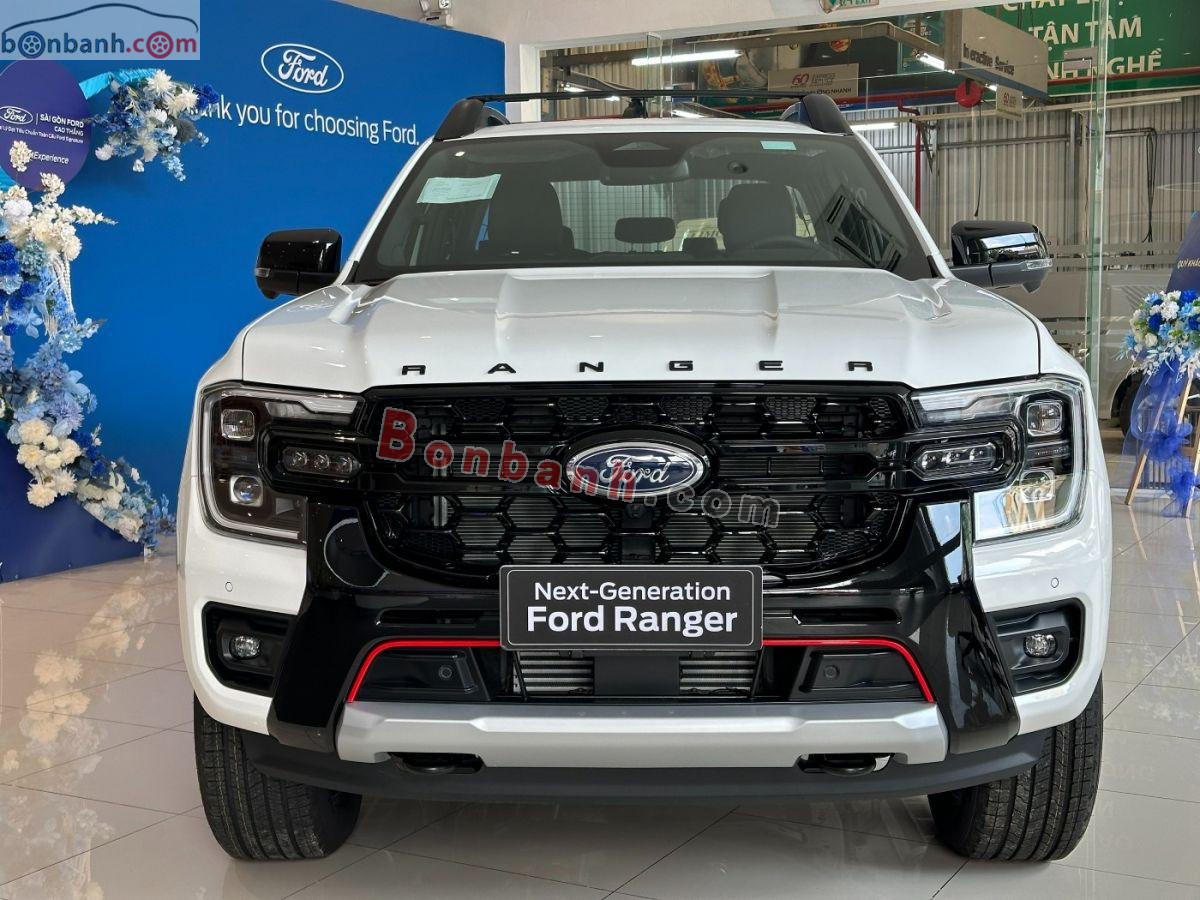 Bán ô tô Ford Ranger Stormtrak 2.0L 4x4 AT - 2025 - xe mới