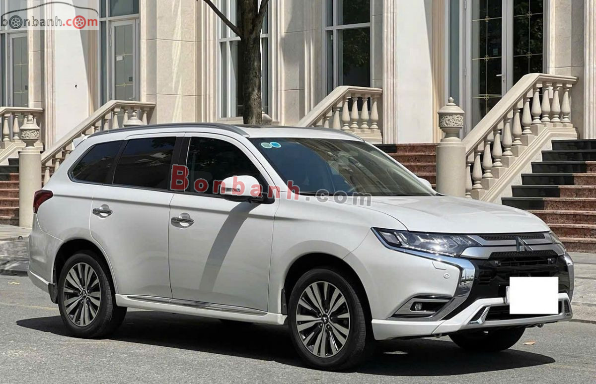 Bán ô tô Mitsubishi Outlander Premium 2.0 CVT - 2023 - xe cũ