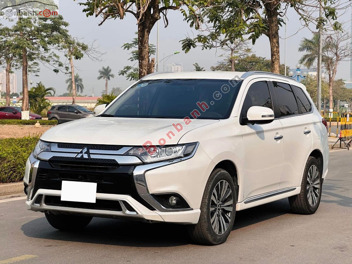 Bán ô tô Mitsubishi Outlander 2.0 CVT - 2022 - xe cũ