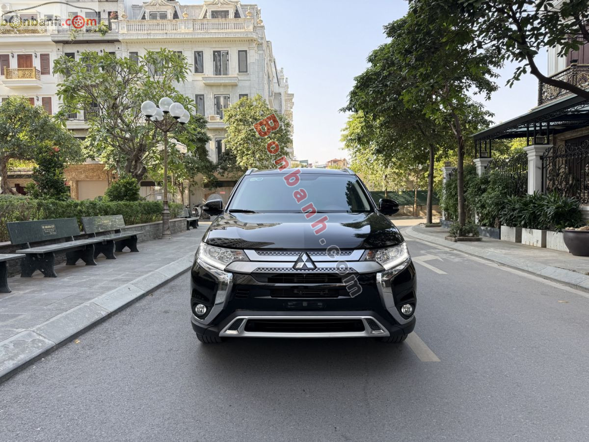 Bán ô tô Mitsubishi Outlander 2.0 CVT - 2022 - xe cũ