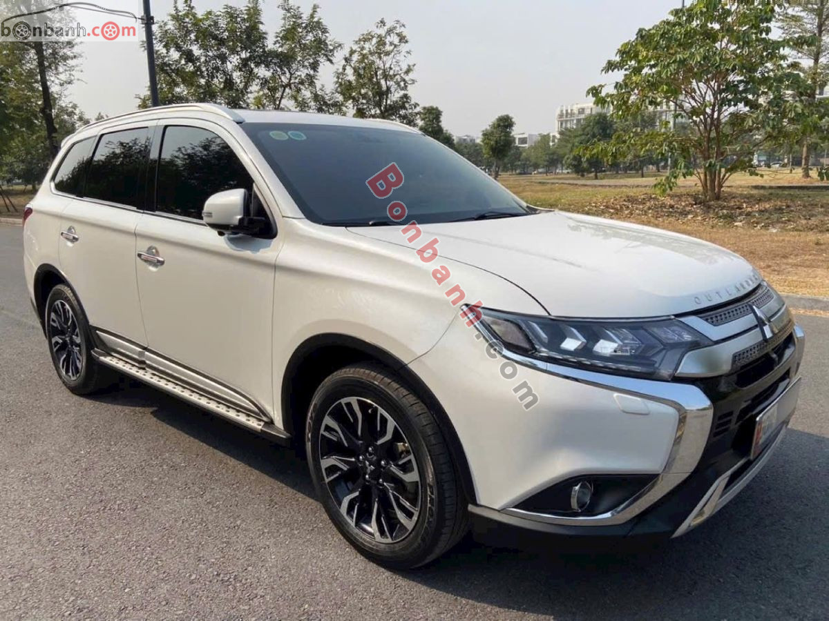 Bán ô tô Mitsubishi Outlander Premium 2.0 CVT - 2021 - xe cũ