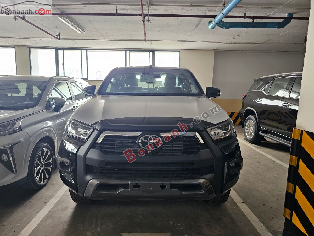 Bán ô tô Toyota Hilux Adventure 2.8L 4x4 AT - 2025 - xe mới