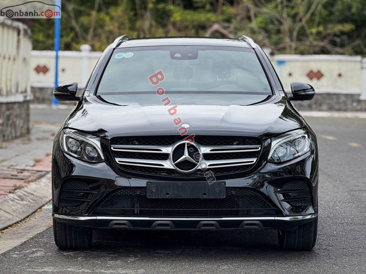 Bán ô tô Mercedes Benz GLC 300 4Matic - 2017 - xe cũ