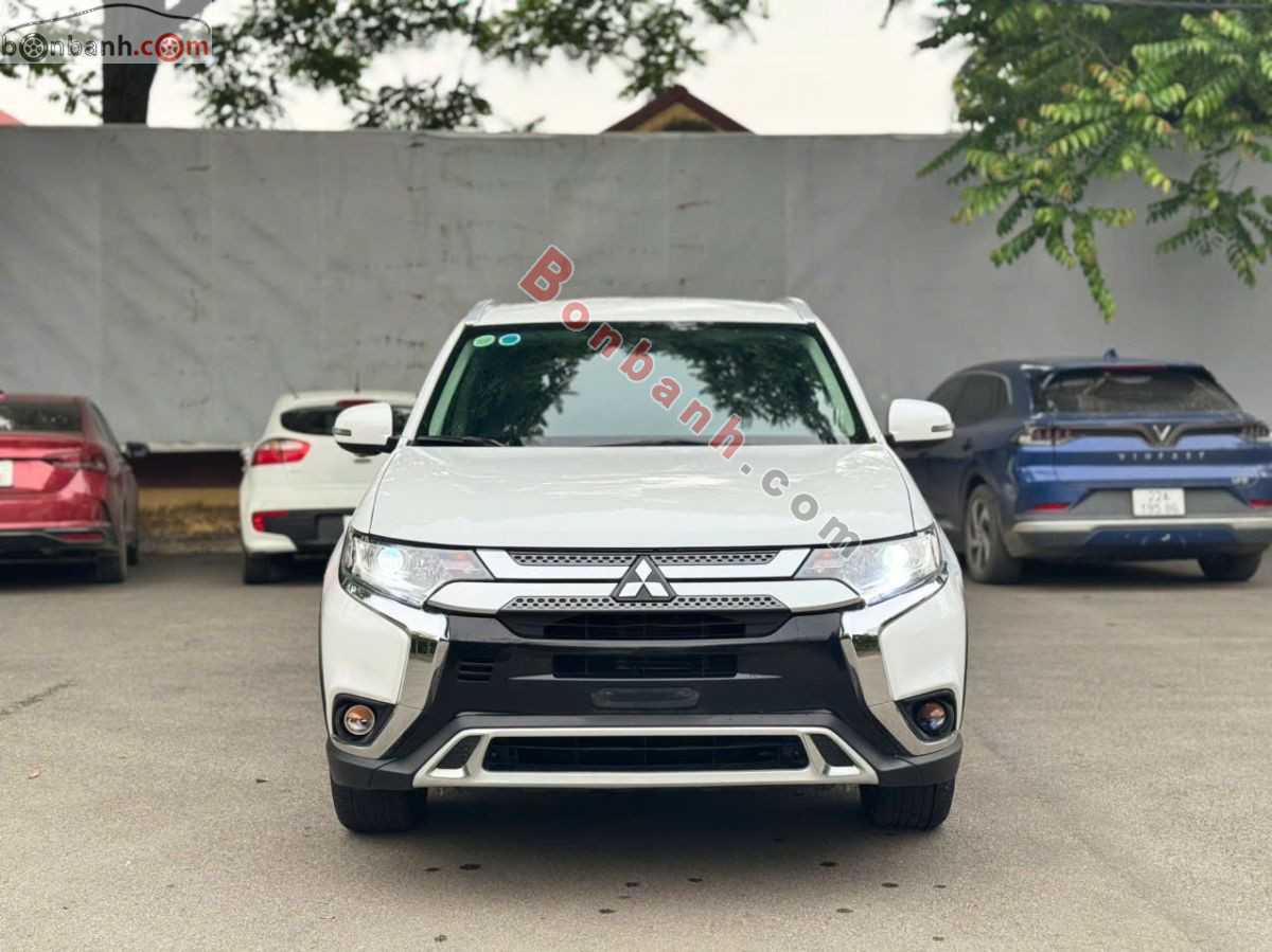 Bán ô tô Mitsubishi Outlander 2.0 CVT - 2021 - xe cũ