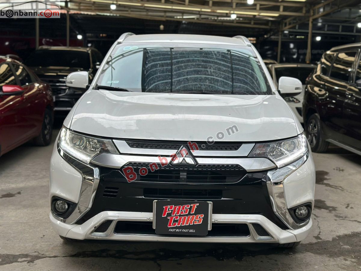 Bán ô tô Mitsubishi Outlander 2.0 CVT - 2022 - xe cũ