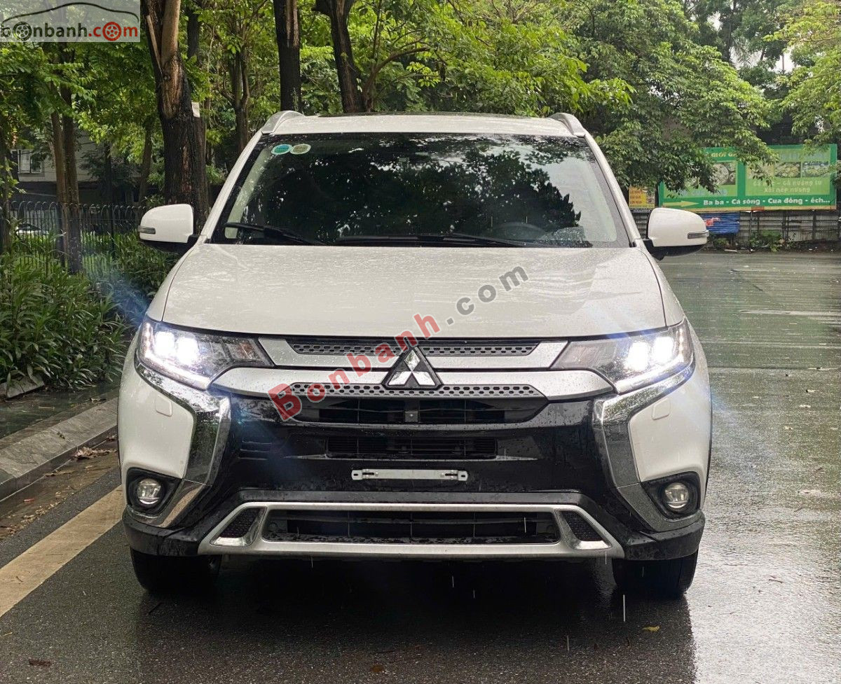 Bán ô tô Mitsubishi Outlander Premium 2.0 CVT - 2021 - xe cũ