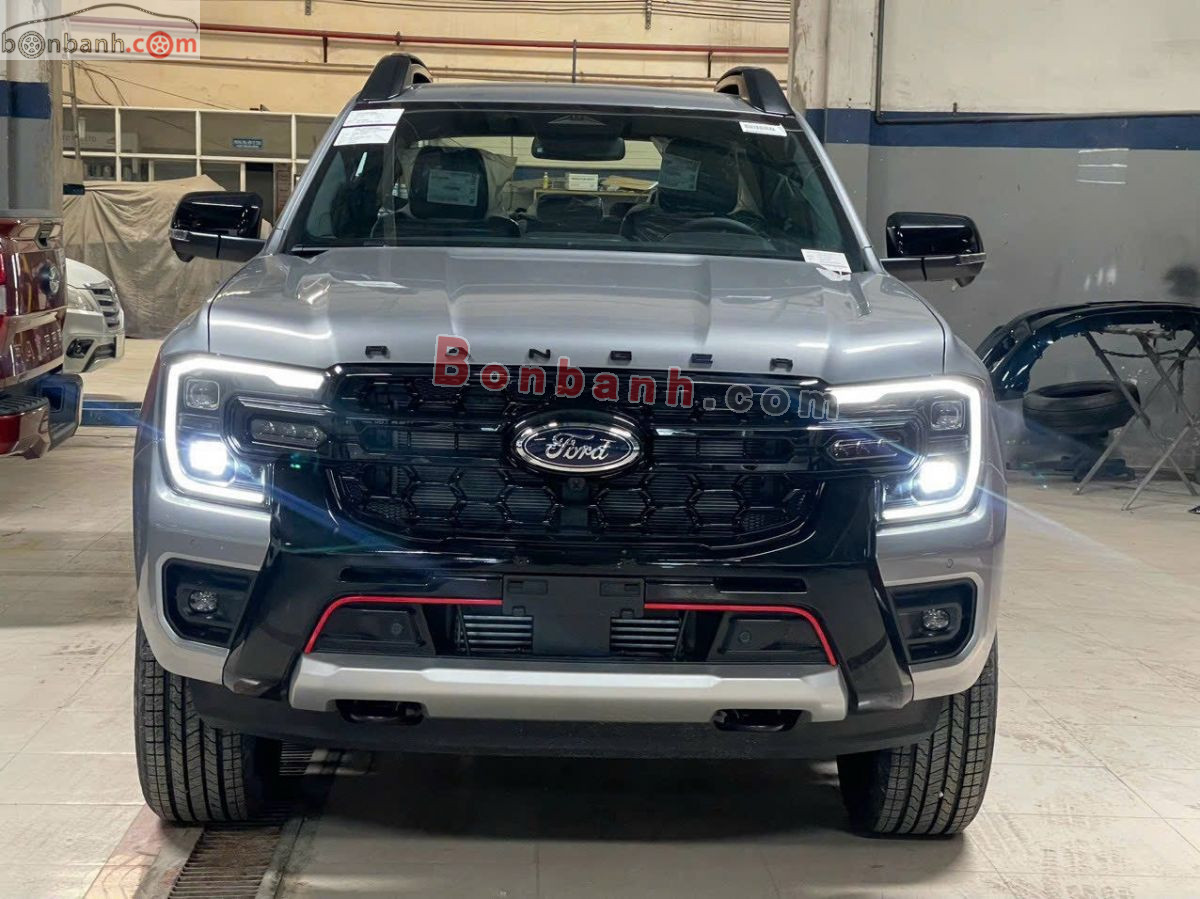 Bán ô tô Ford Ranger Stormtrak 2.0L 4x4 AT - 2025 - xe mới