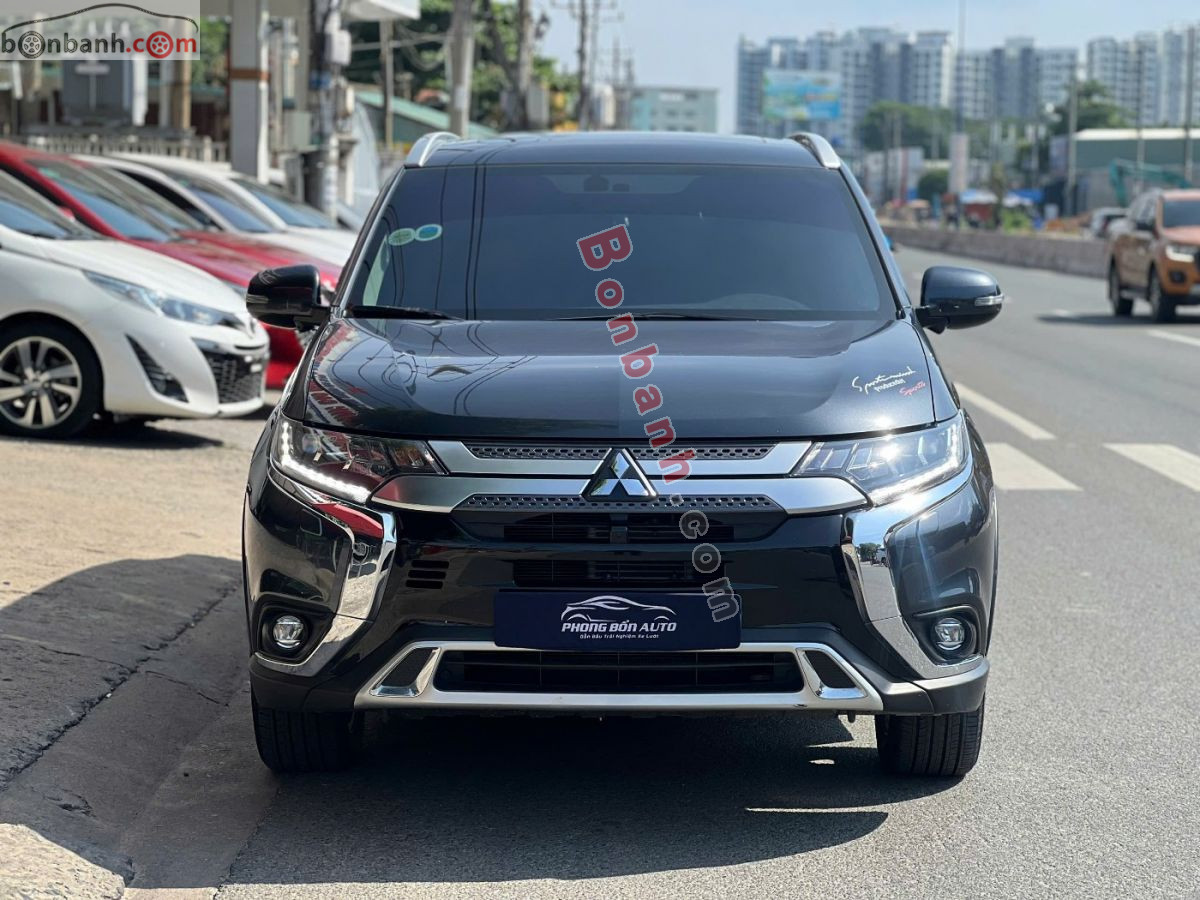 Bán ô tô Mitsubishi Outlander Premium 2.0 CVT - 2021 - xe cũ
