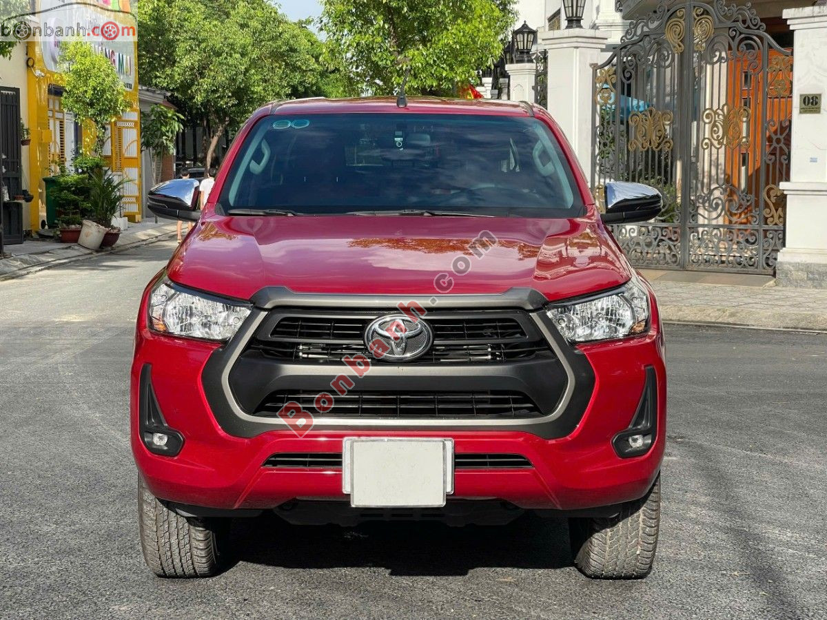 Bán ô tô Toyota Hilux 2.4L 4x2 AT - 2021 - xe cũ