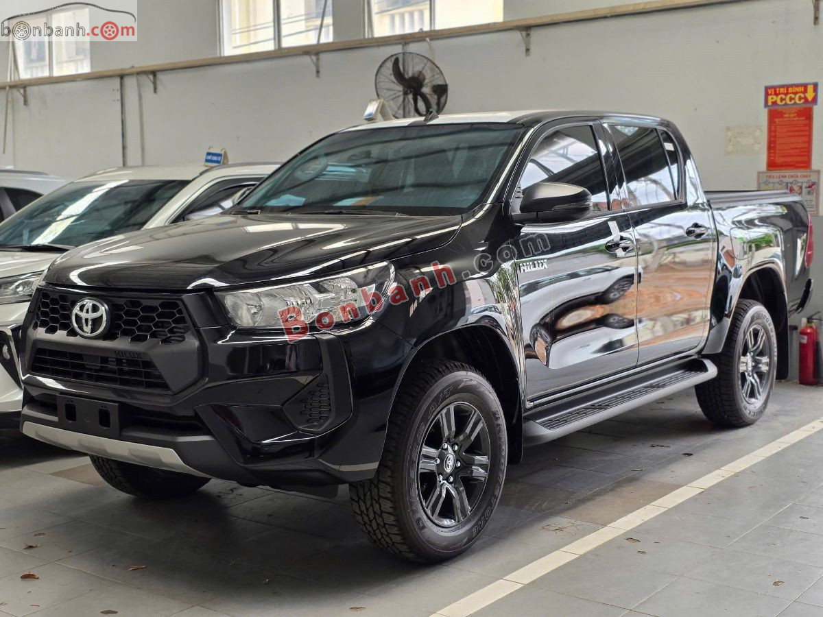 Bán ô tô Toyota Hilux 2.4L 4x4 MT - 2025 - xe mới