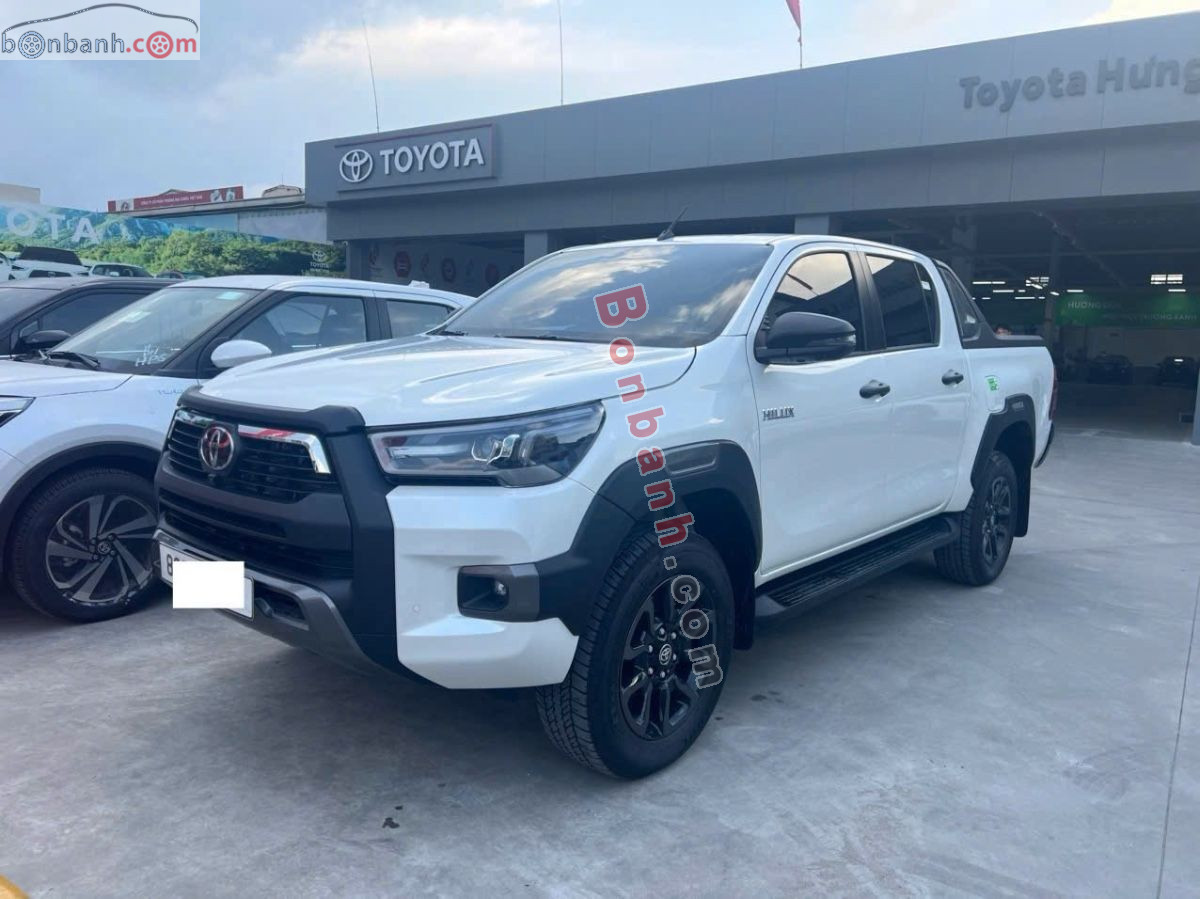 Bán ô tô Toyota Hilux Adventure 2.8L 4x4 AT - 2024 - xe mới