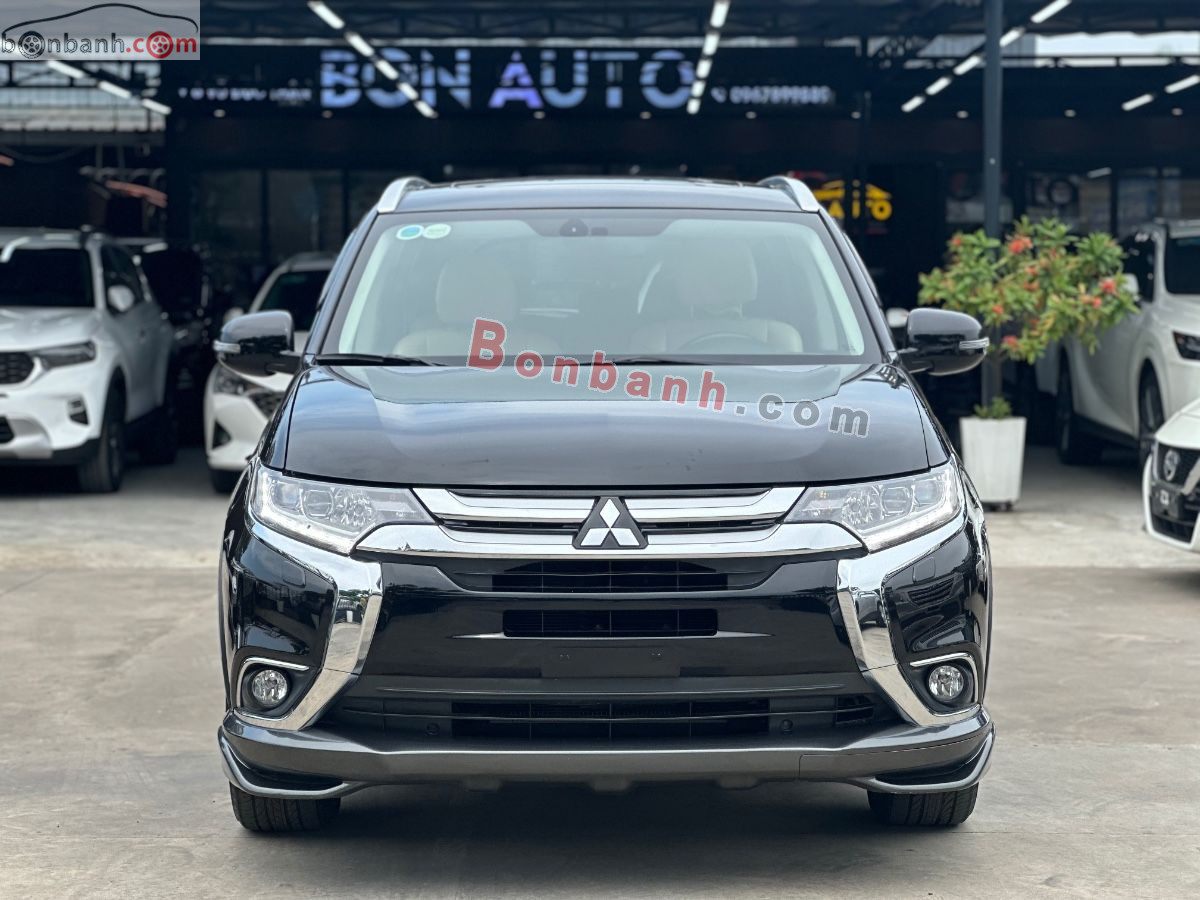 Bán ô tô Mitsubishi Outlander 2.0 CVT Premium - 2018 - xe cũ