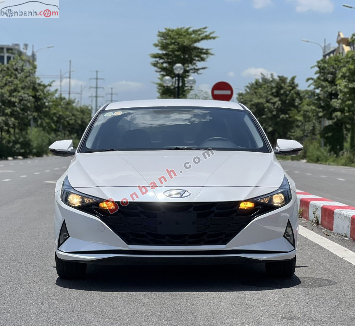 Bán ô tô Hyundai Elantra 1.6 AT Tiêu chuẩn - 2023 - xe cũ