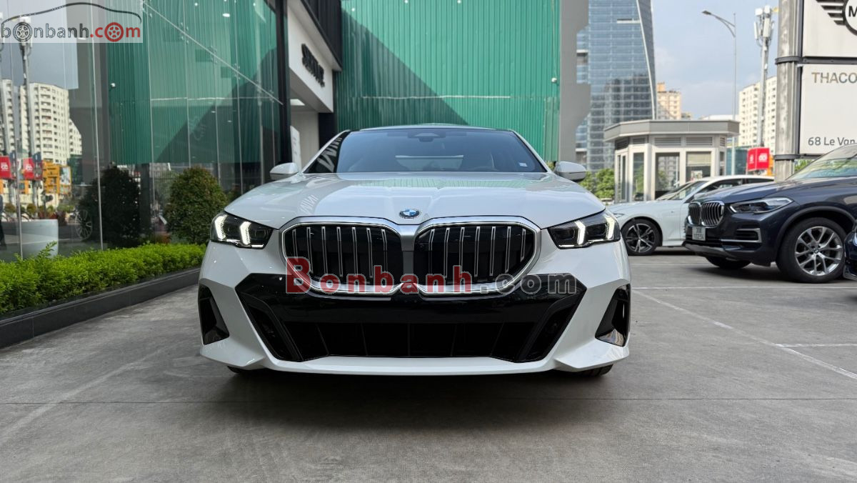 Bán ô tô BMW 5 Series 530i M Sport - 2025 - xe mới