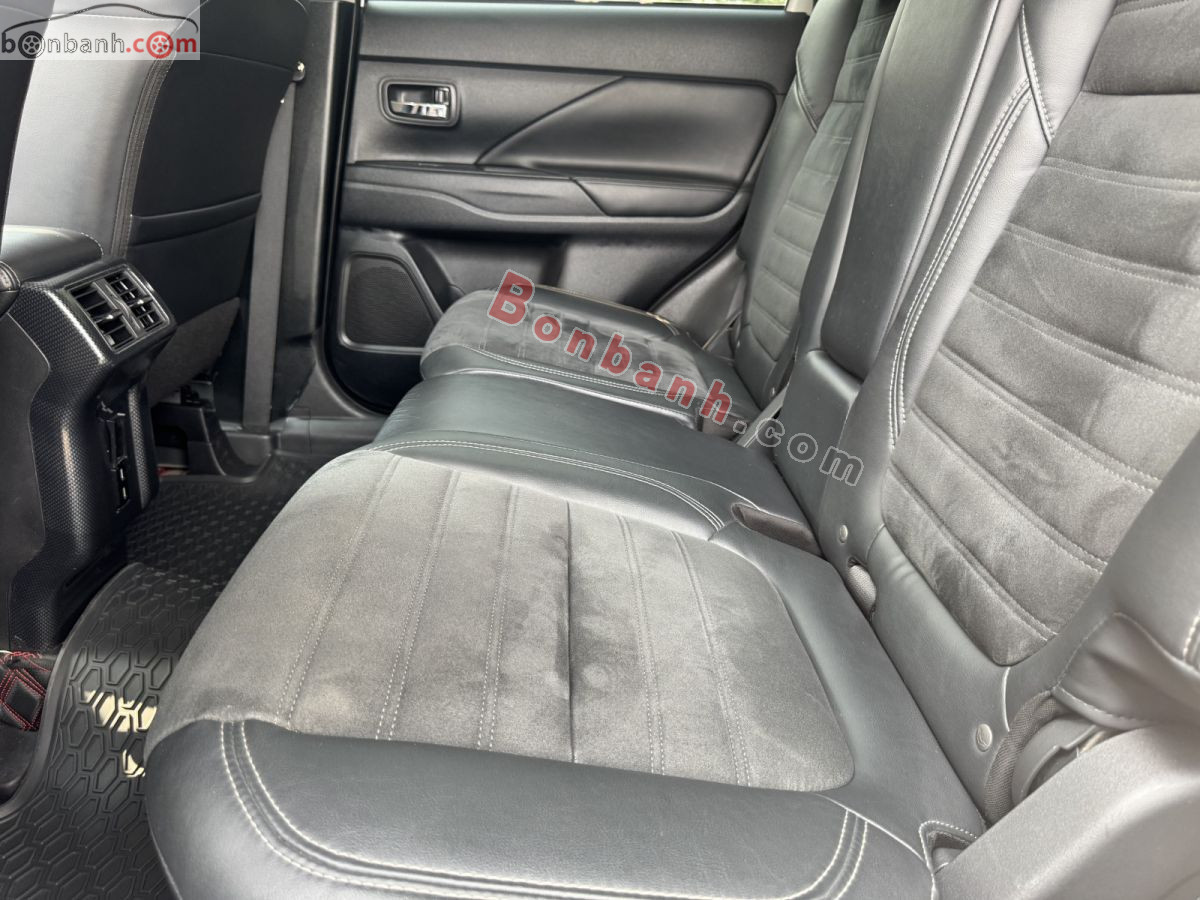 Bán ô tô Mitsubishi Outlander 2.0 CVT - 2022 - xe cũ