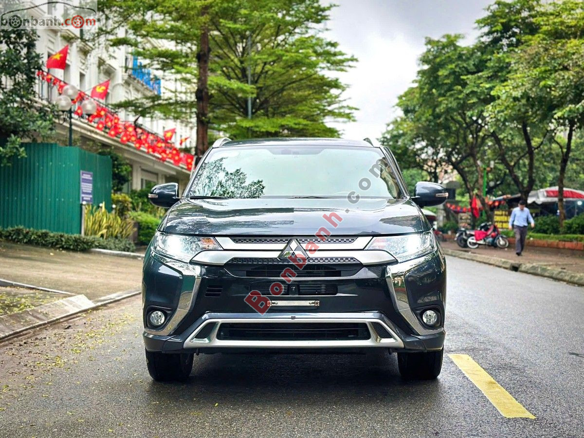 Bán ô tô Mitsubishi Outlander 2.0 CVT - 2022 - xe cũ