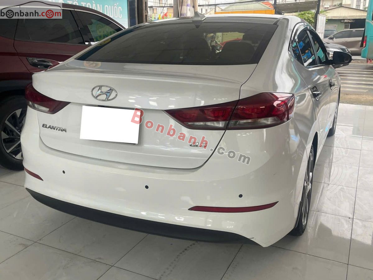 Bán ô tô Hyundai Elantra 1.6 AT - 2018 - xe cũ