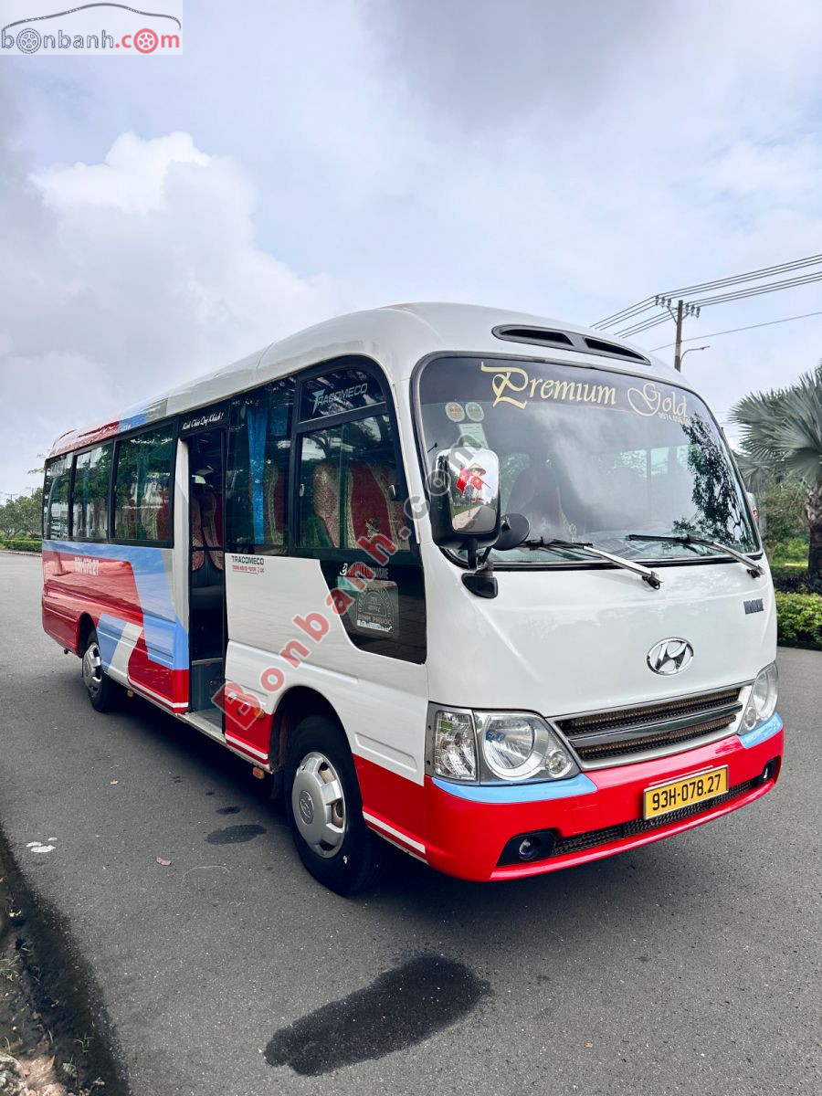 Bán ô tô Hyundai County 3.9L Thân dài - 2015 - xe cũ