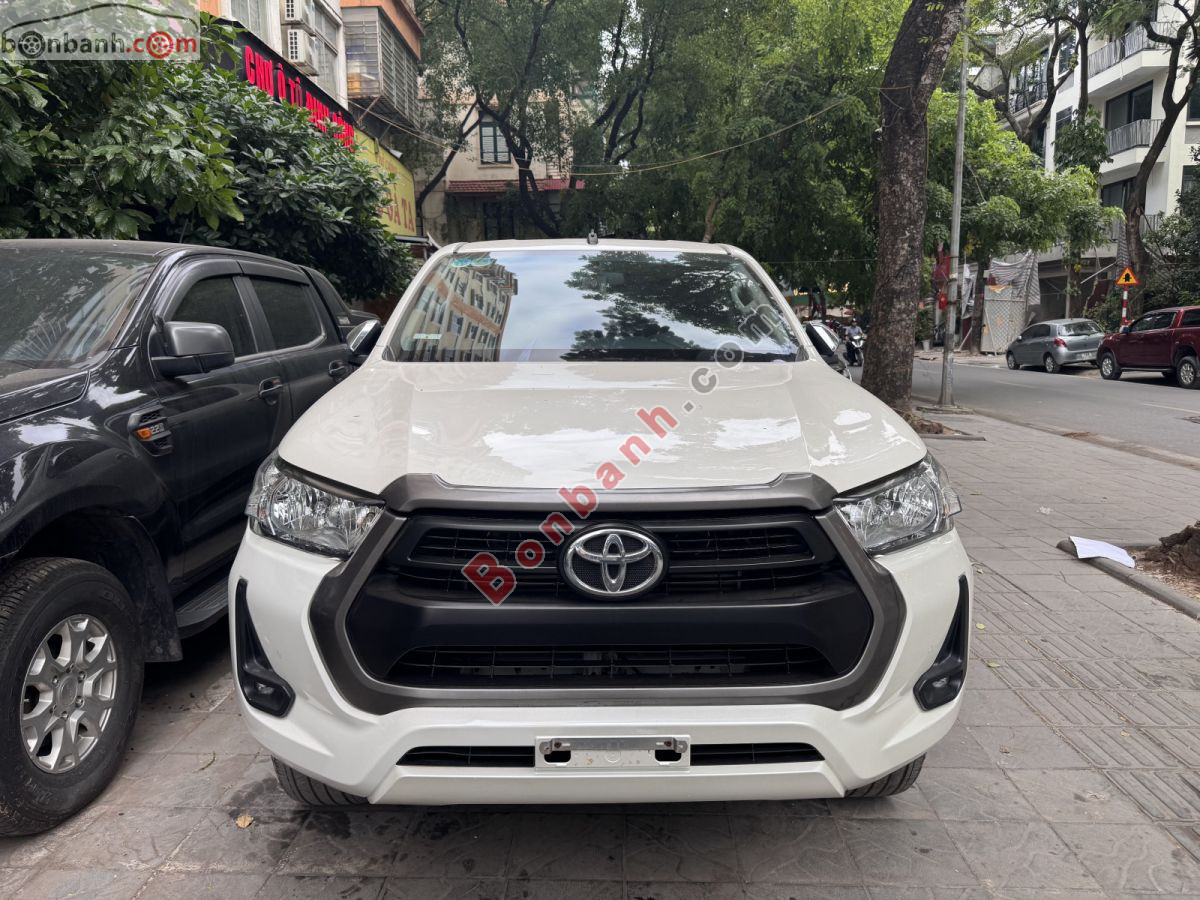 Bán ô tô Toyota Hilux 2.4L 4x2 AT - 2021 - xe cũ