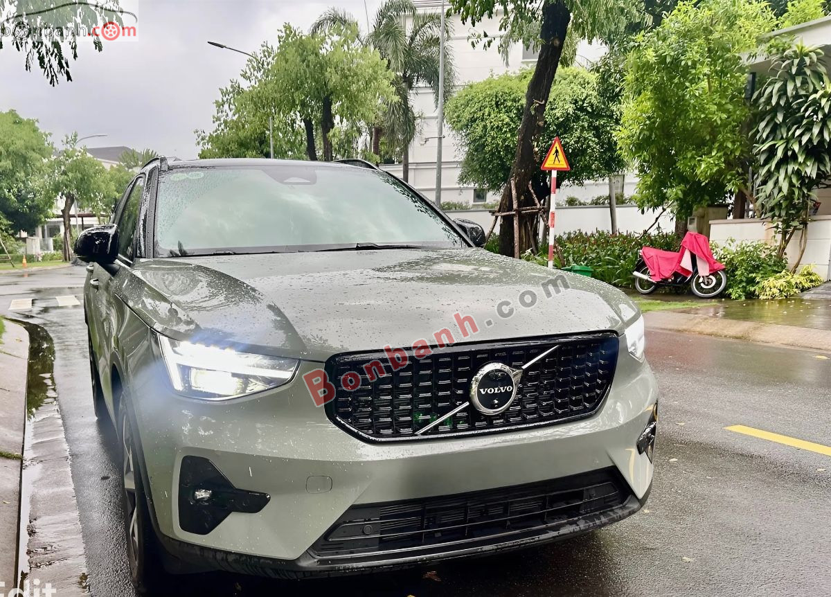 Bán ô tô Volvo XC40 Ultimate B5 AWD - 2024 - xe cũ