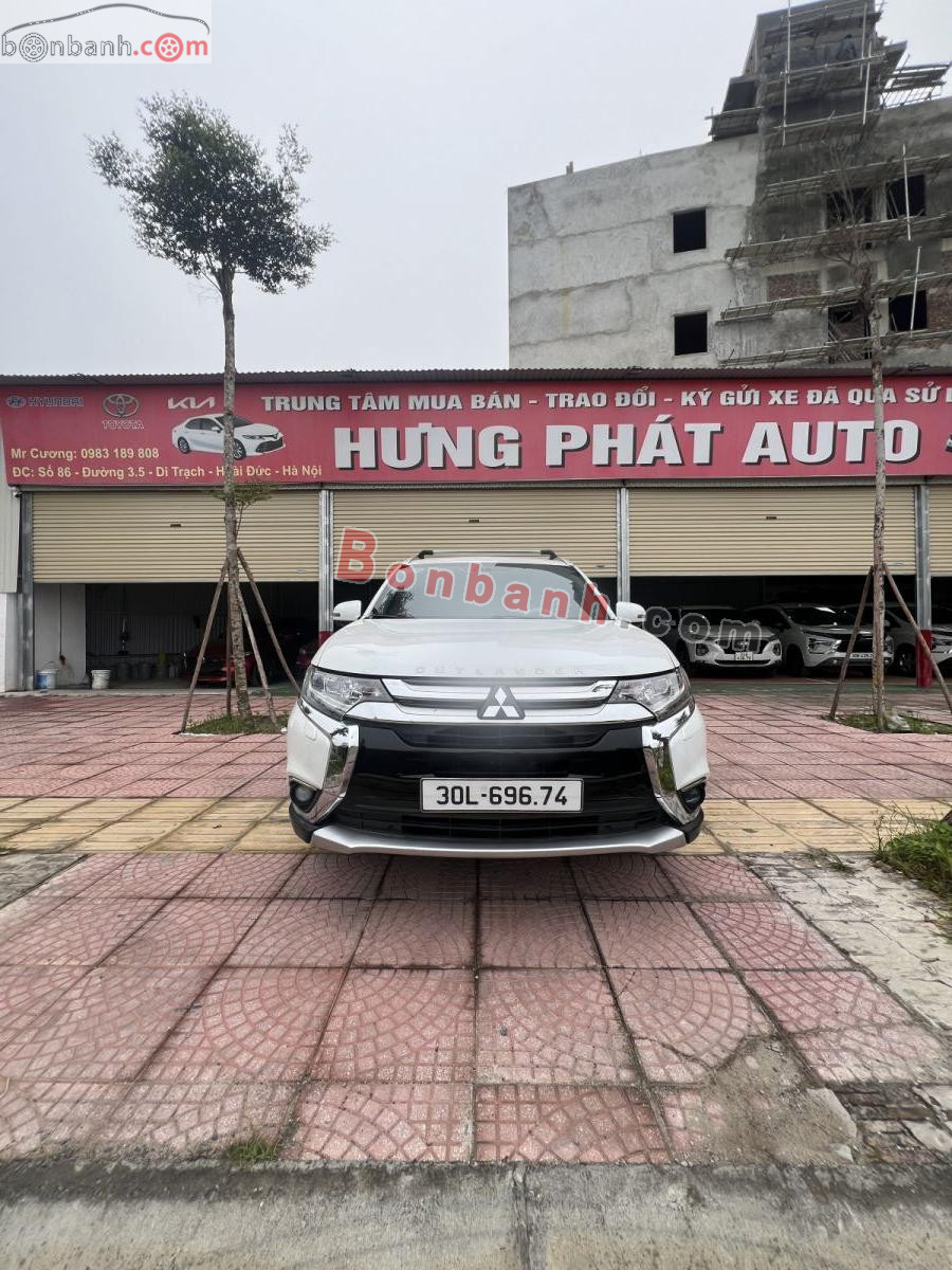 Bán ô tô Mitsubishi Outlander 2.4 CVT Premium - 2018 - xe cũ