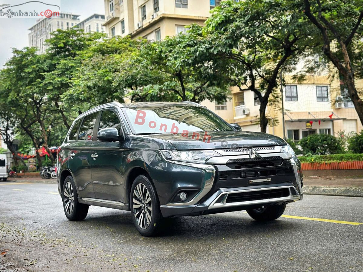 Bán ô tô Mitsubishi Outlander 2.0 CVT - 2022 - xe cũ