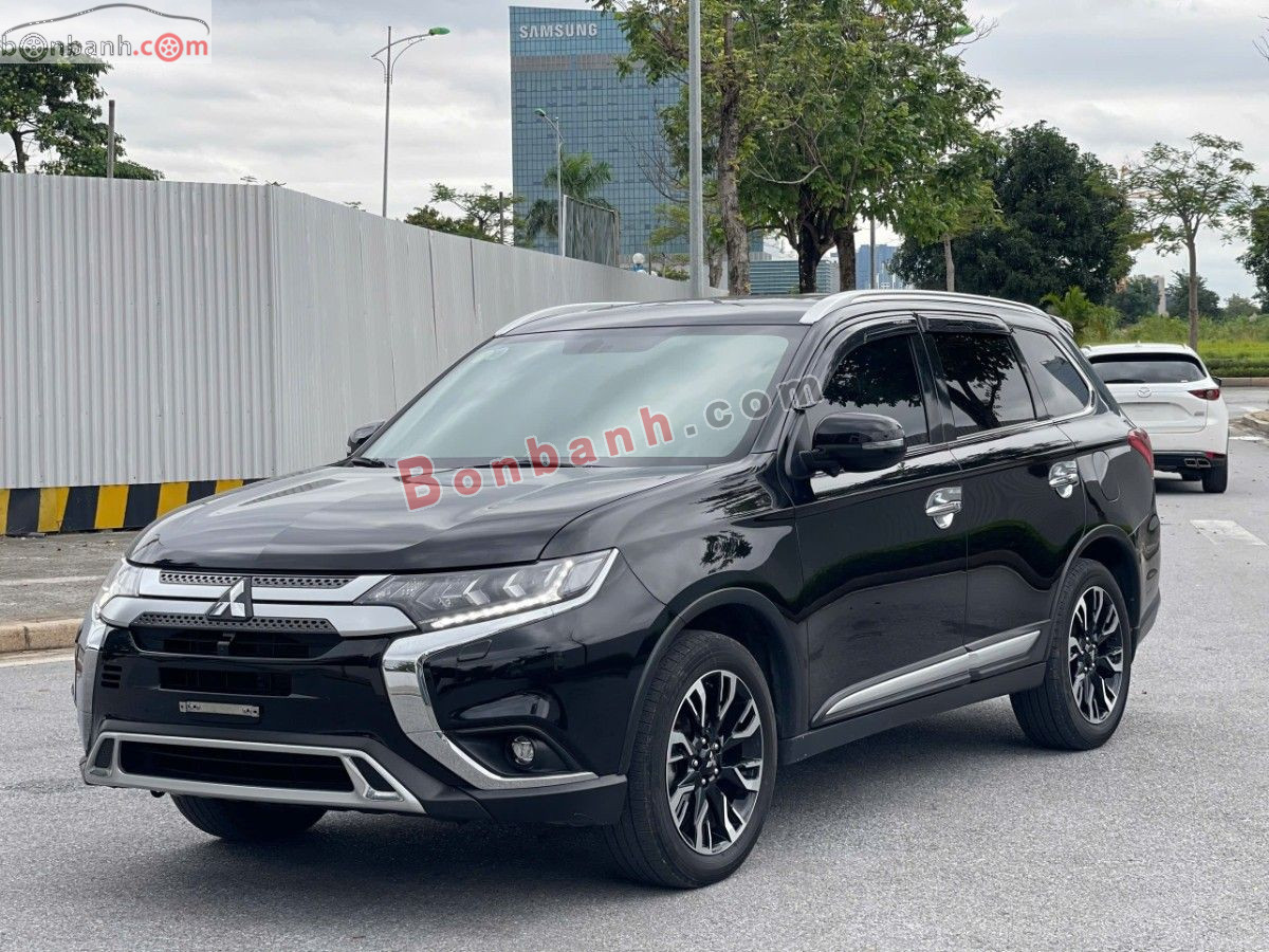 Bán ô tô Mitsubishi Outlander Premium 2.0 CVT - 2021 - xe cũ