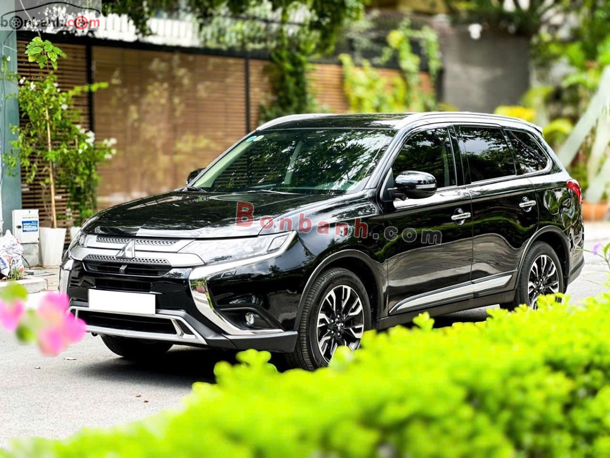 Bán ô tô Mitsubishi Outlander Premium 2.0 CVT - 2021 - xe cũ