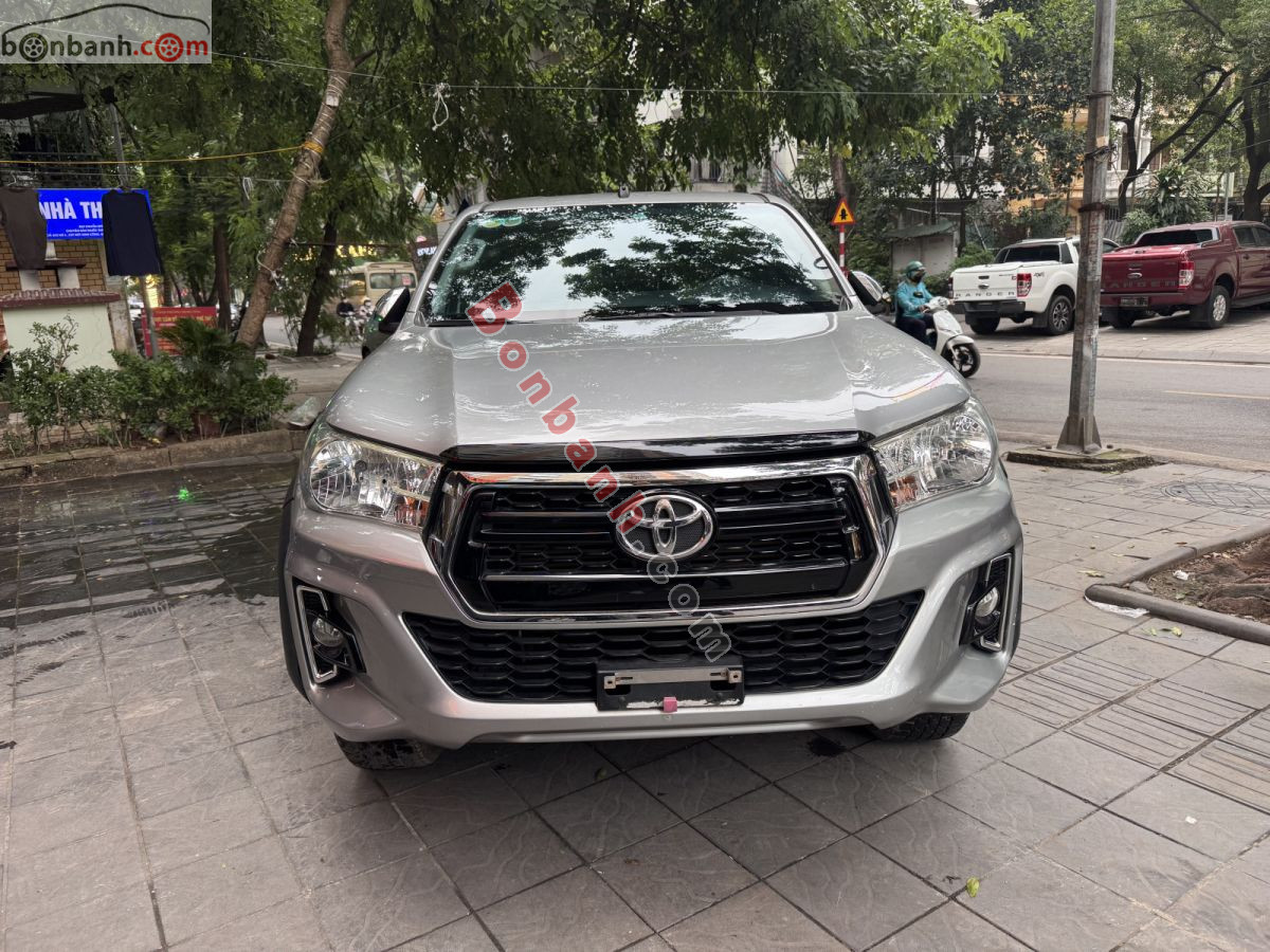 Bán ô tô Toyota Hilux 2.4E 4x2 AT - 2020 - xe cũ