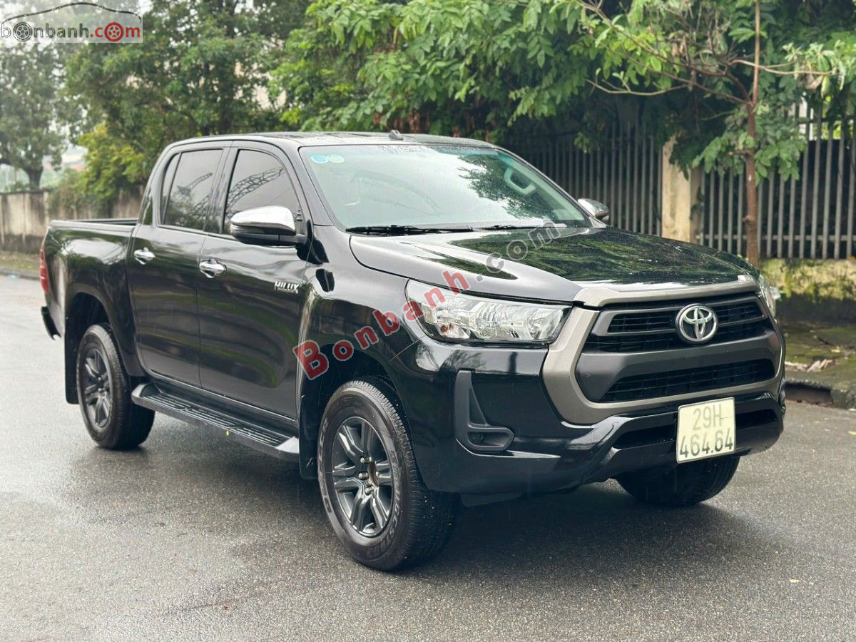 Bán ô tô Toyota Hilux 2.4E 4x2 MT - 2020 - xe cũ