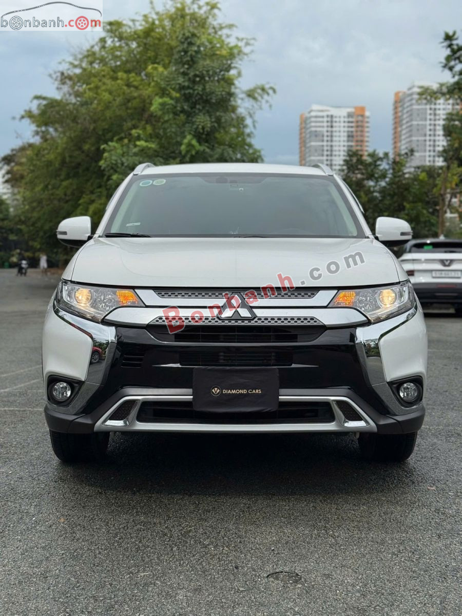 Bán ô tô Mitsubishi Outlander 2.0 CVT - 2022 - xe cũ