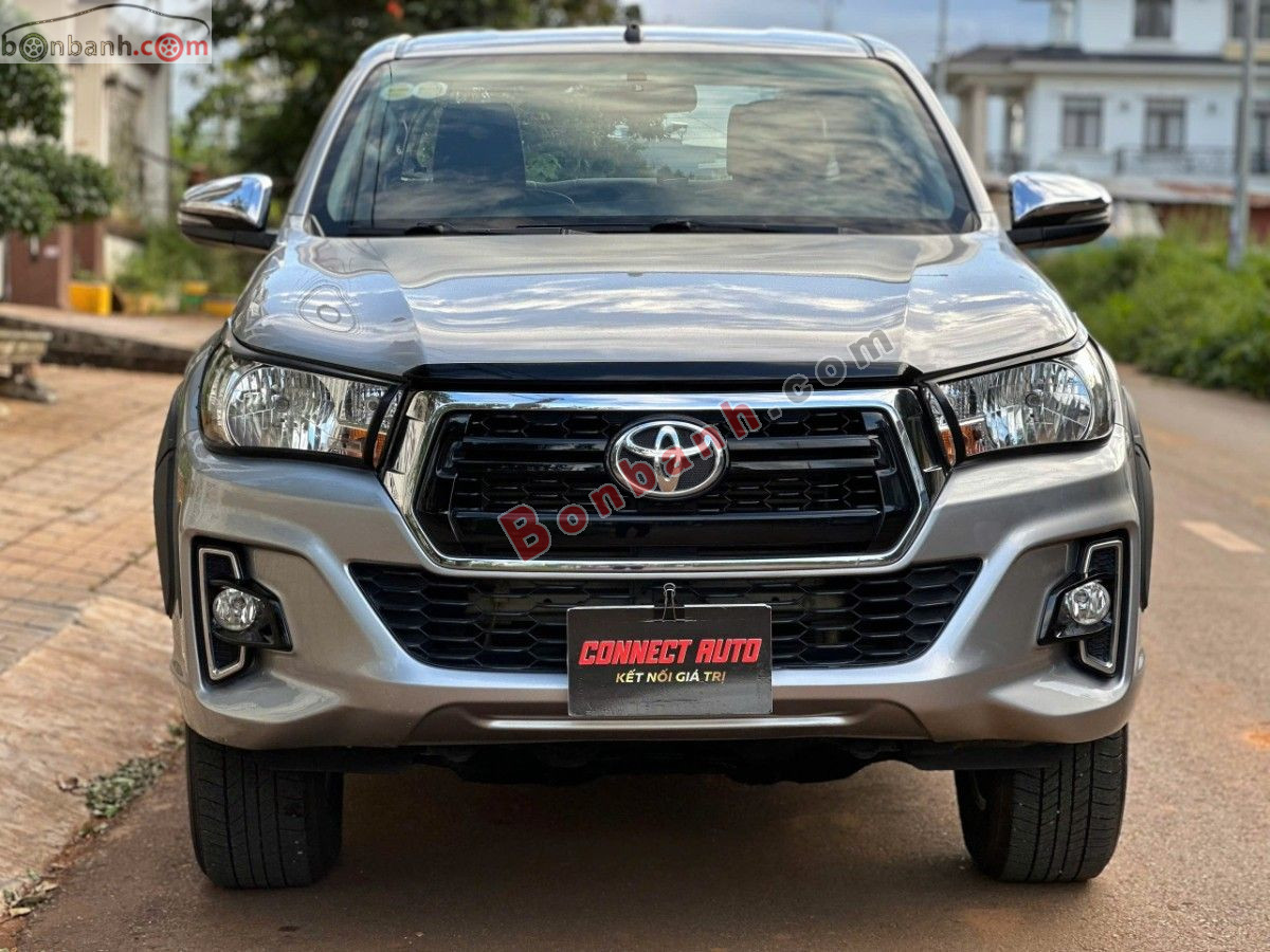 Bán ô tô Toyota Hilux 2.4E 4x2 AT - 2019 - xe cũ