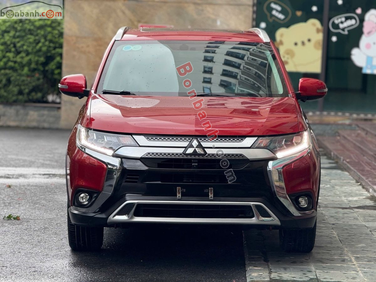 Bán ô tô Mitsubishi Outlander Premium 2.0 CVT - 2021 - xe cũ