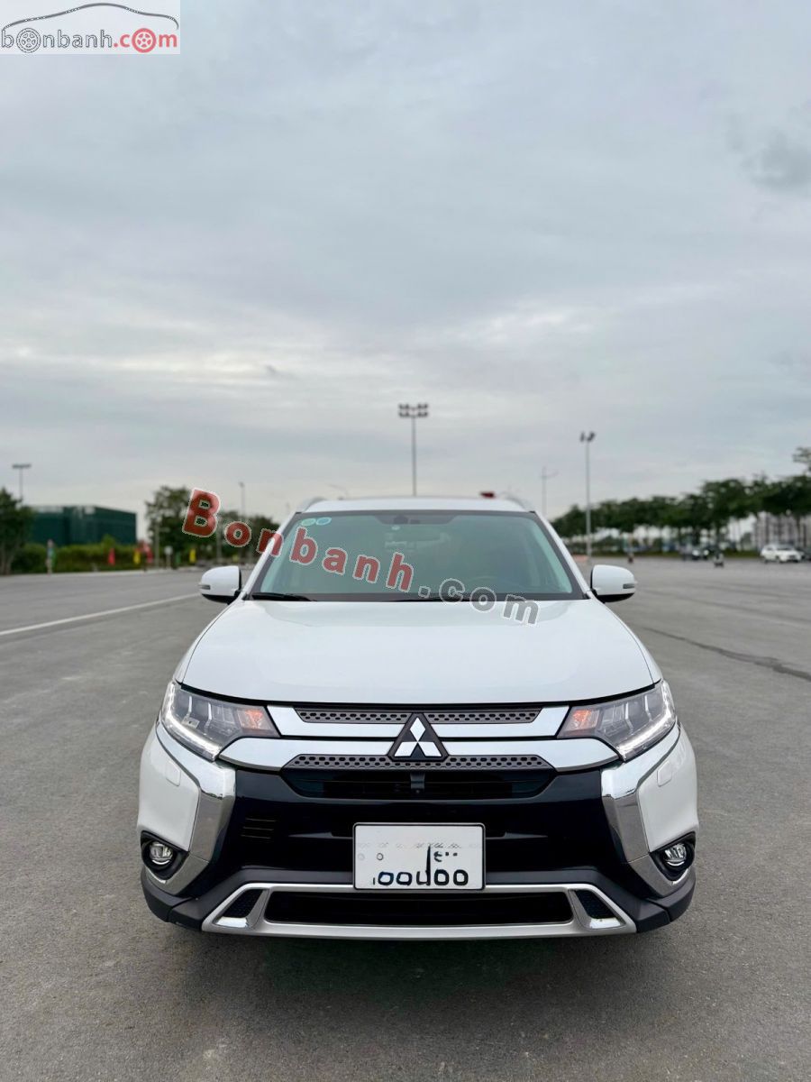 Bán ô tô Mitsubishi Outlander Premium 2.0 CVT - 2021 - xe cũ