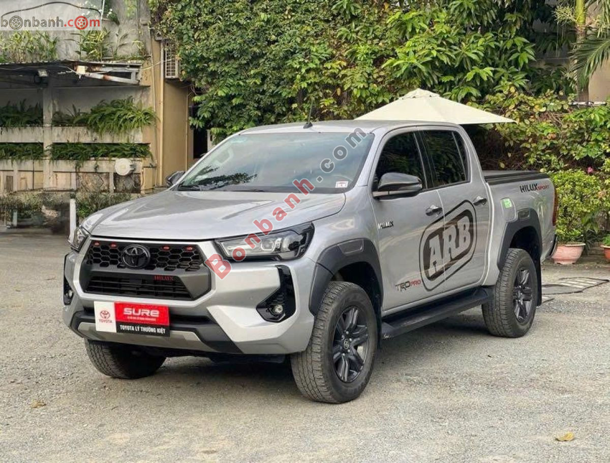 Bán ô tô Toyota Hilux 2.4L 4x2 AT - 2024 - xe cũ