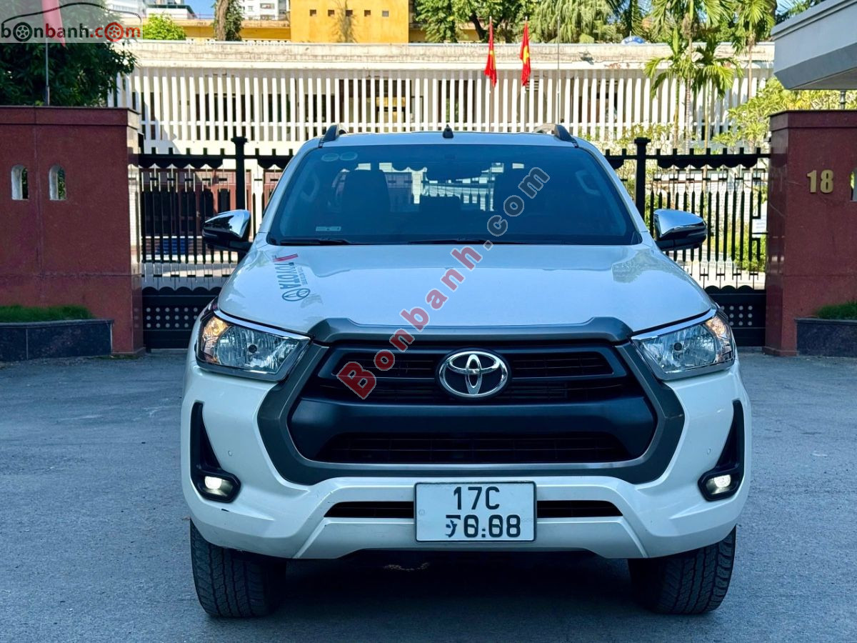 Bán ô tô Toyota Hilux 2.4L 4x2 AT - 2021 - xe cũ