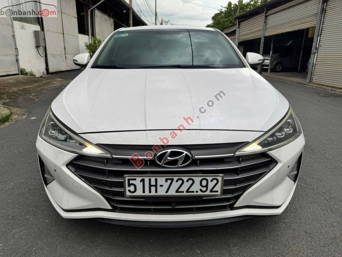 Bán ô tô Hyundai Elantra 2.0 AT - 2019 - xe cũ