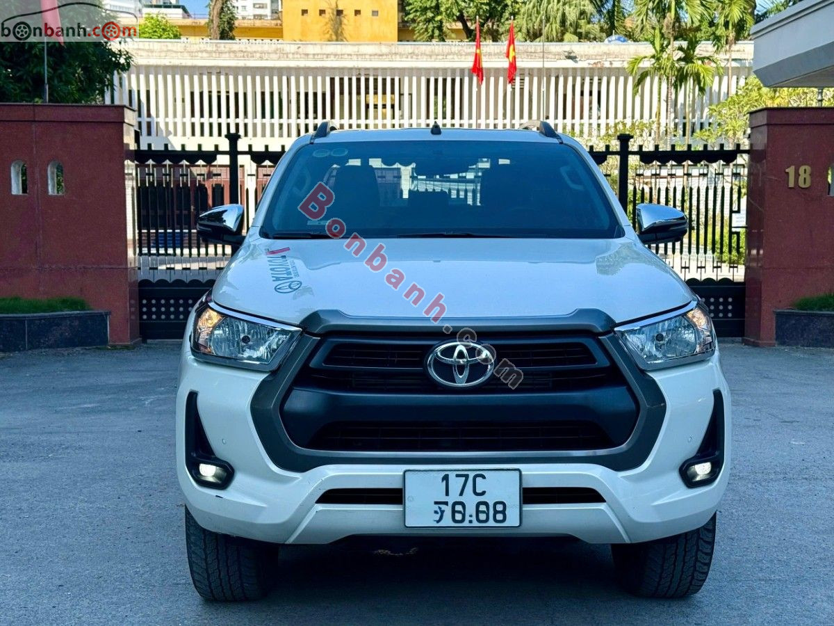 Bán ô tô Toyota Hilux 2.4L 4x2 AT - 2021 - xe cũ