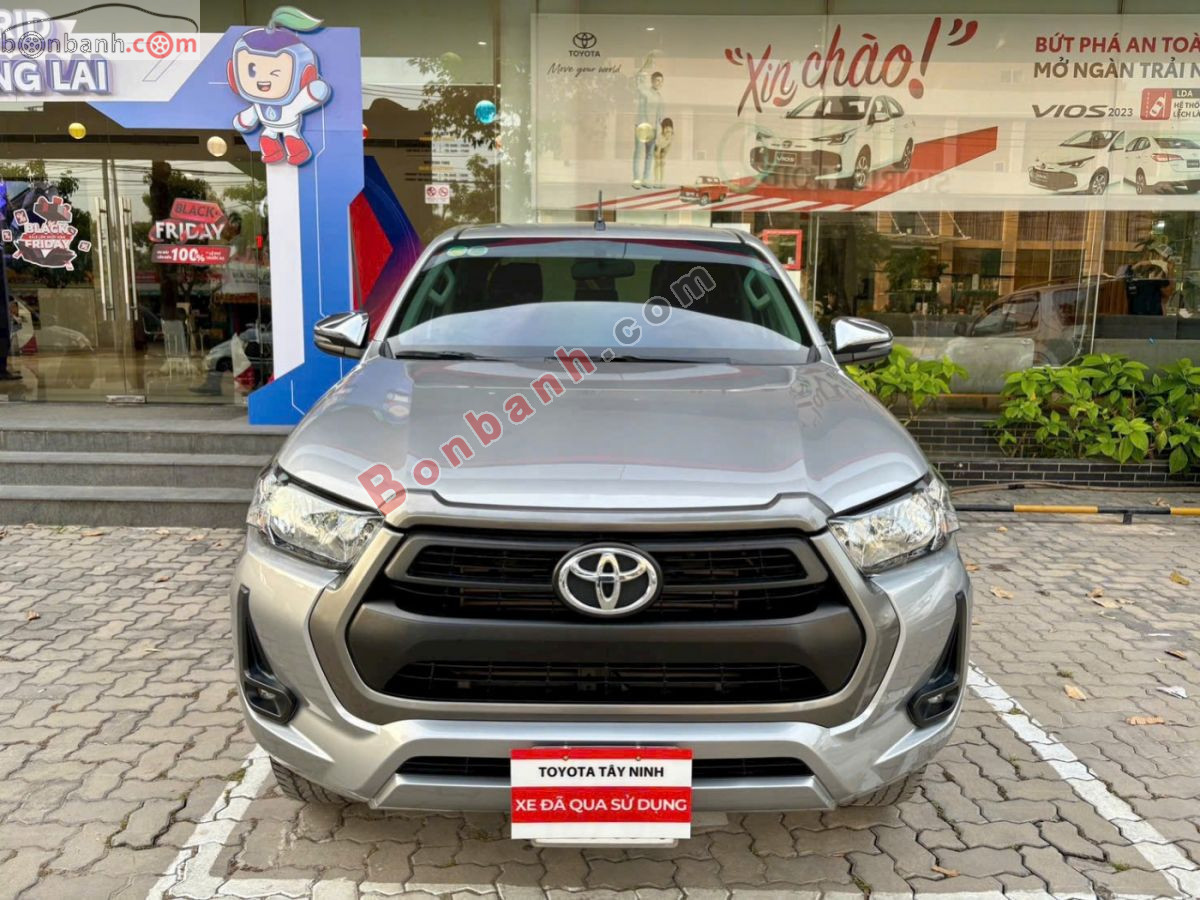 Bán ô tô Toyota Hilux 2.4L 4x2 AT - 2021 - xe cũ