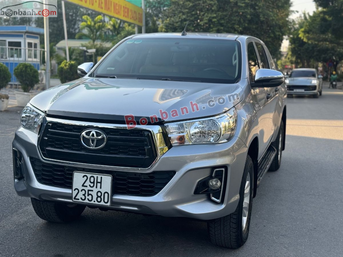 Bán ô tô Toyota Hilux 2.4E 4x2 AT - 2019 - xe cũ