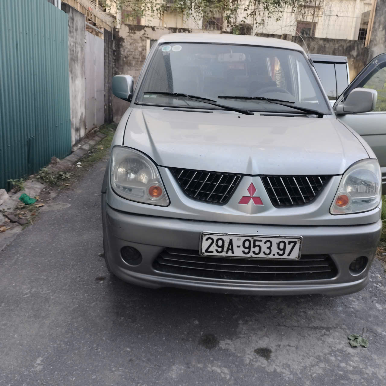 BÁN MITSUBISHI JOLIE SX 2005 – 8 CHỖ – GIÁ HỢP LÝ