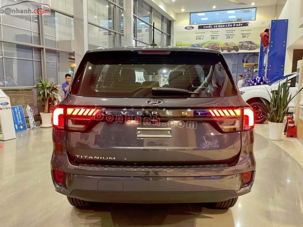 Bán ô tô Ford Everest Titanium 2.0L 4x2 AT - 2025 - xe mới