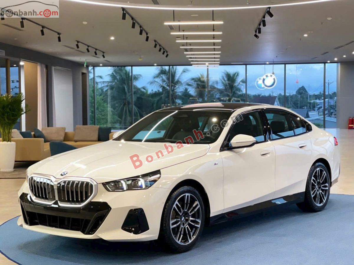 Bán ô tô BMW 5 Series 530i M Sport - 2025 - xe mới
