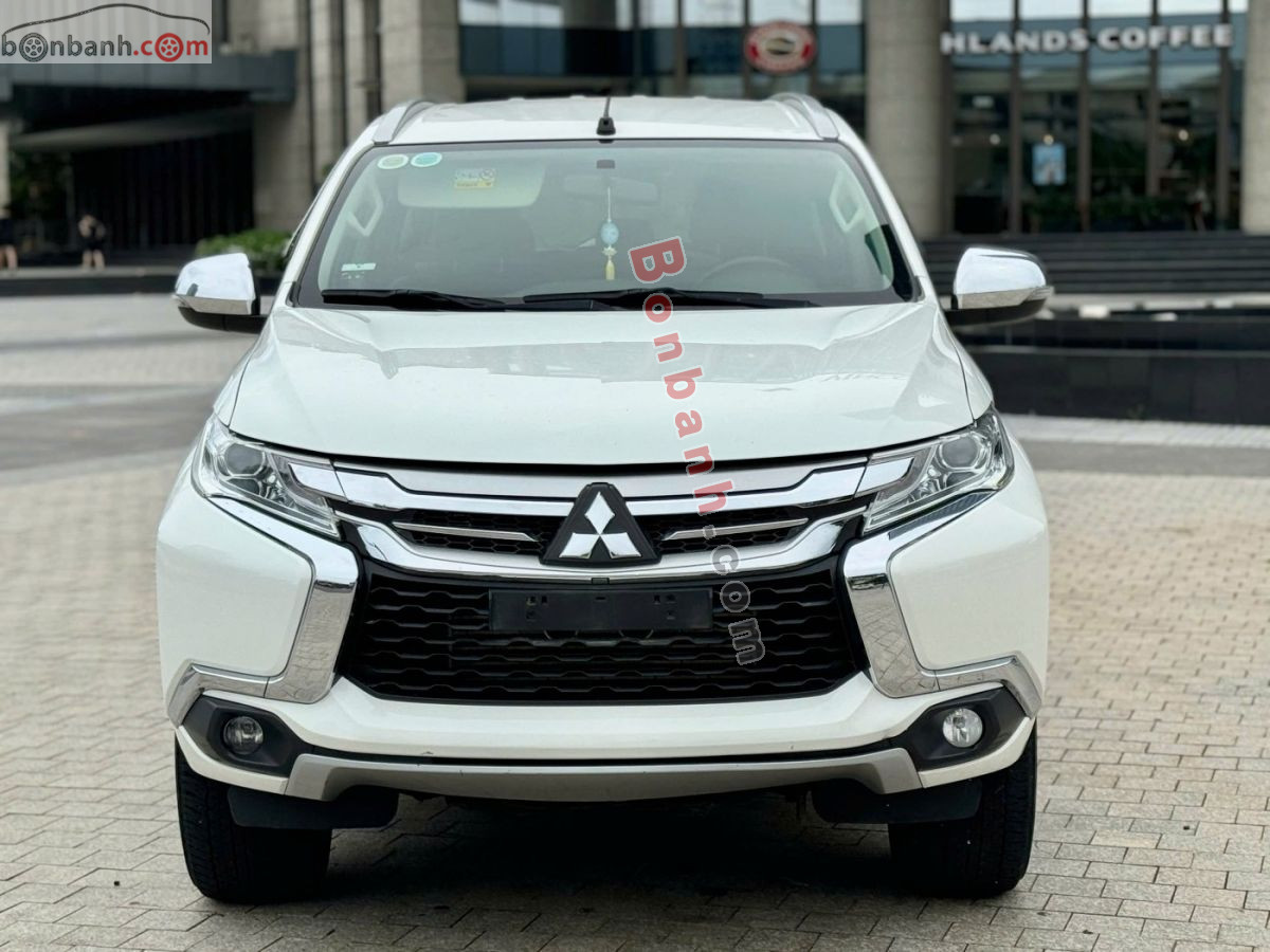 Bán ô tô Mitsubishi Pajero Sport 2.4D 4x2 MT - 2019 - xe cũ