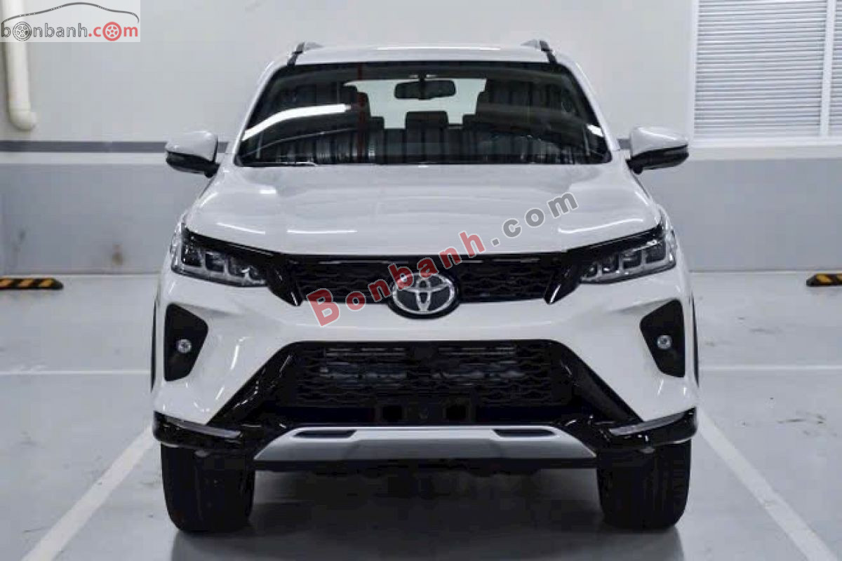 Bán ô tô Toyota Fortuner Legender 2.4L 4x2 AT - 2025 - xe mới